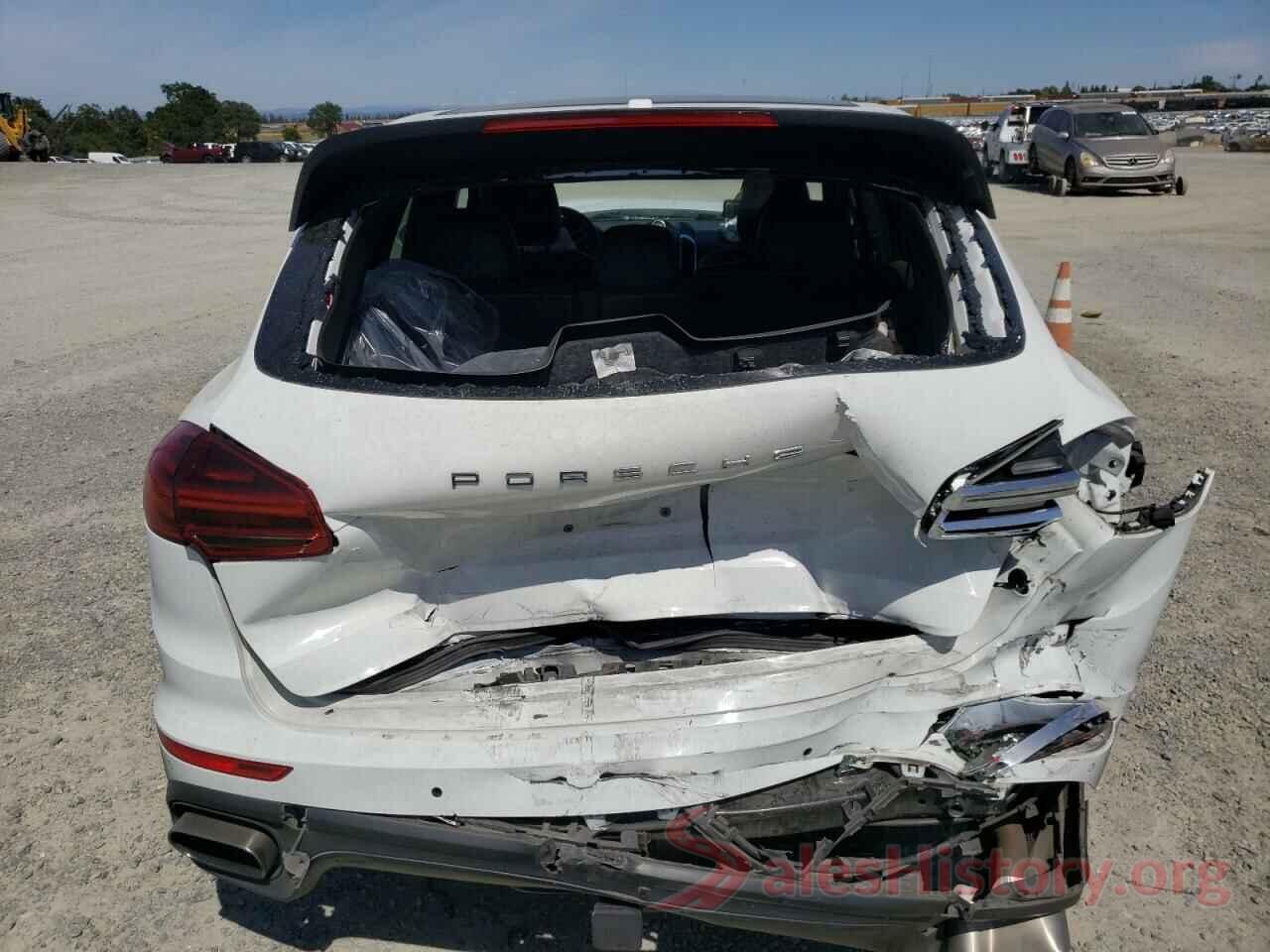 WP1AA2A24HKA85923 2017 PORSCHE CAYENNE