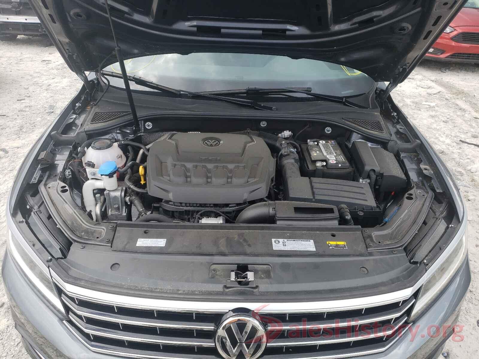 1VWCA7A36JC024697 2018 VOLKSWAGEN PASSAT