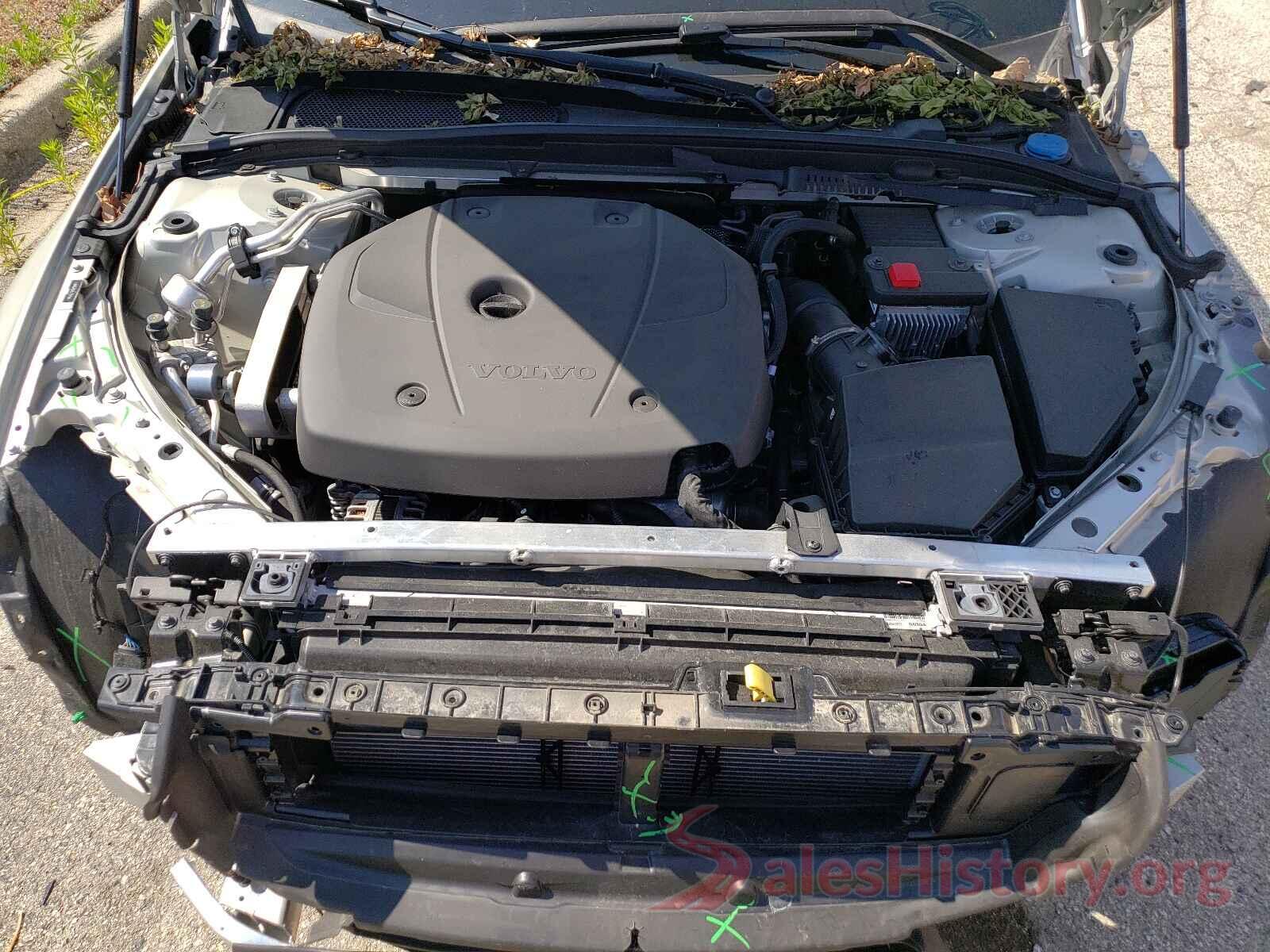 7JR102FK4LG062944 2020 VOLVO S60