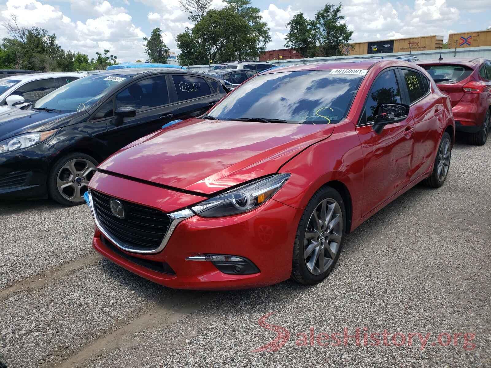 3MZBN1M3XJM239815 2018 MAZDA 3