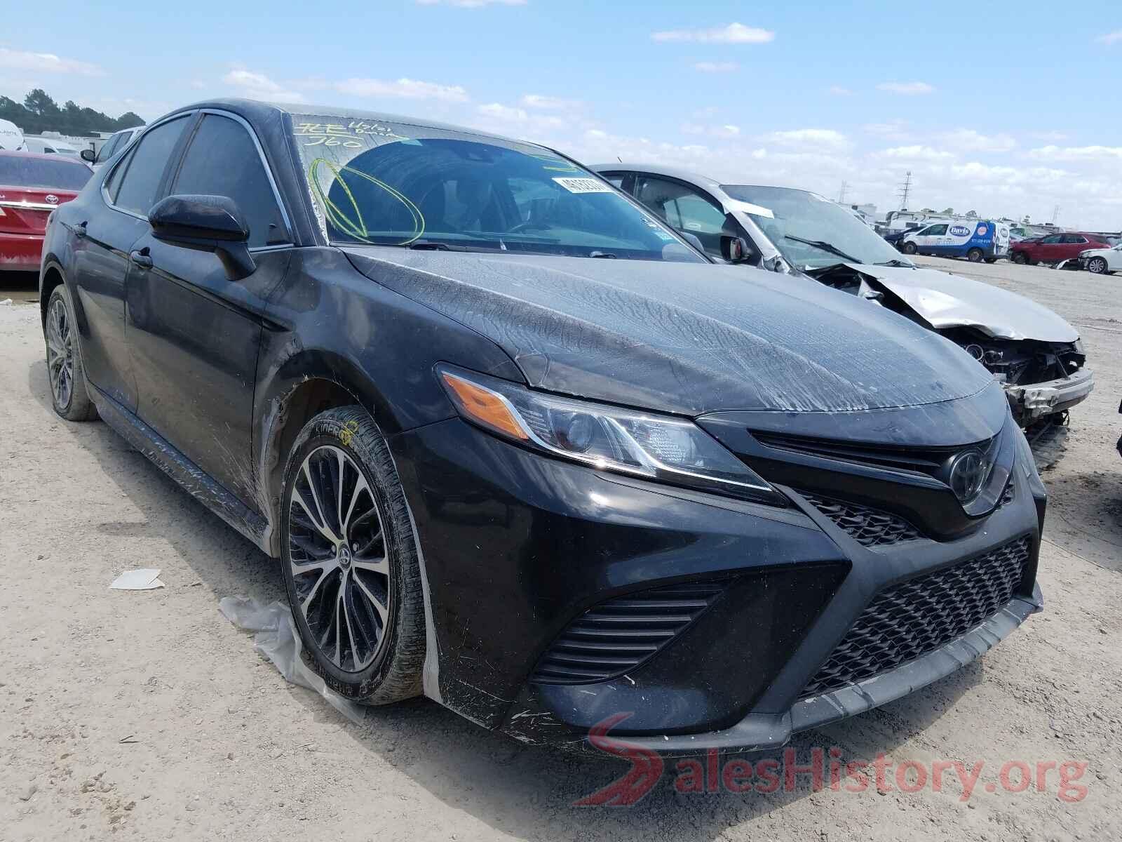 4T1B11HK4JU154024 2018 TOYOTA CAMRY