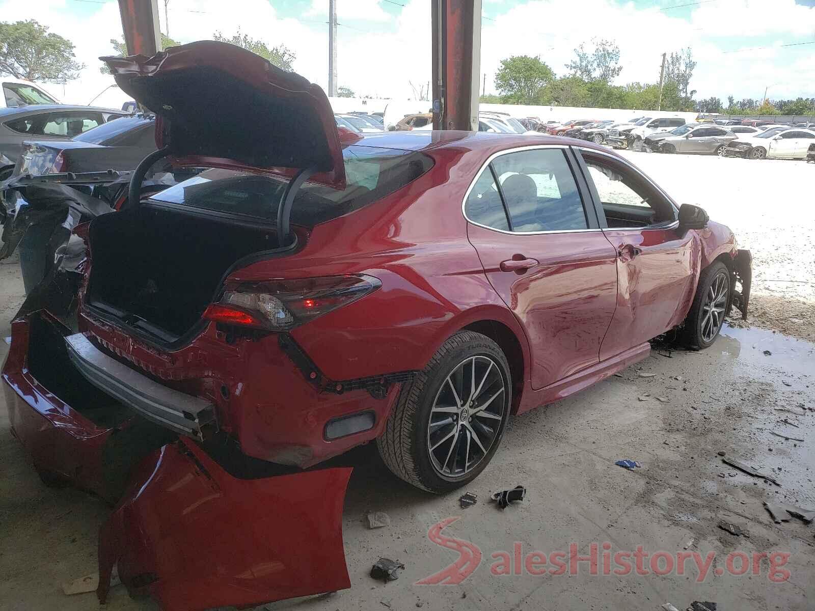 4T1G11AK4MU460158 2021 TOYOTA CAMRY