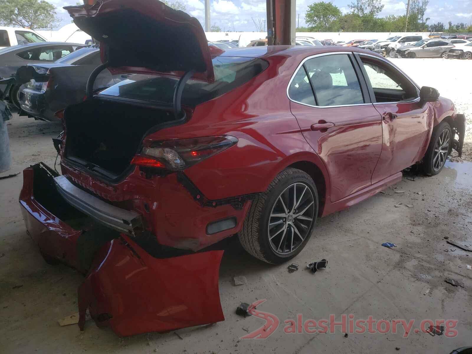 4T1G11AK4MU460158 2021 TOYOTA CAMRY