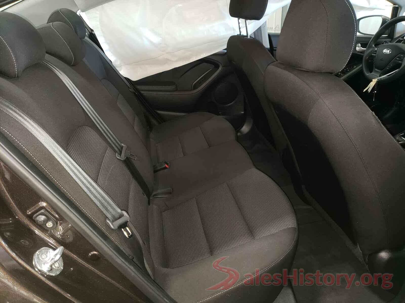 3KPFK4A71JE175714 2018 KIA FORTE