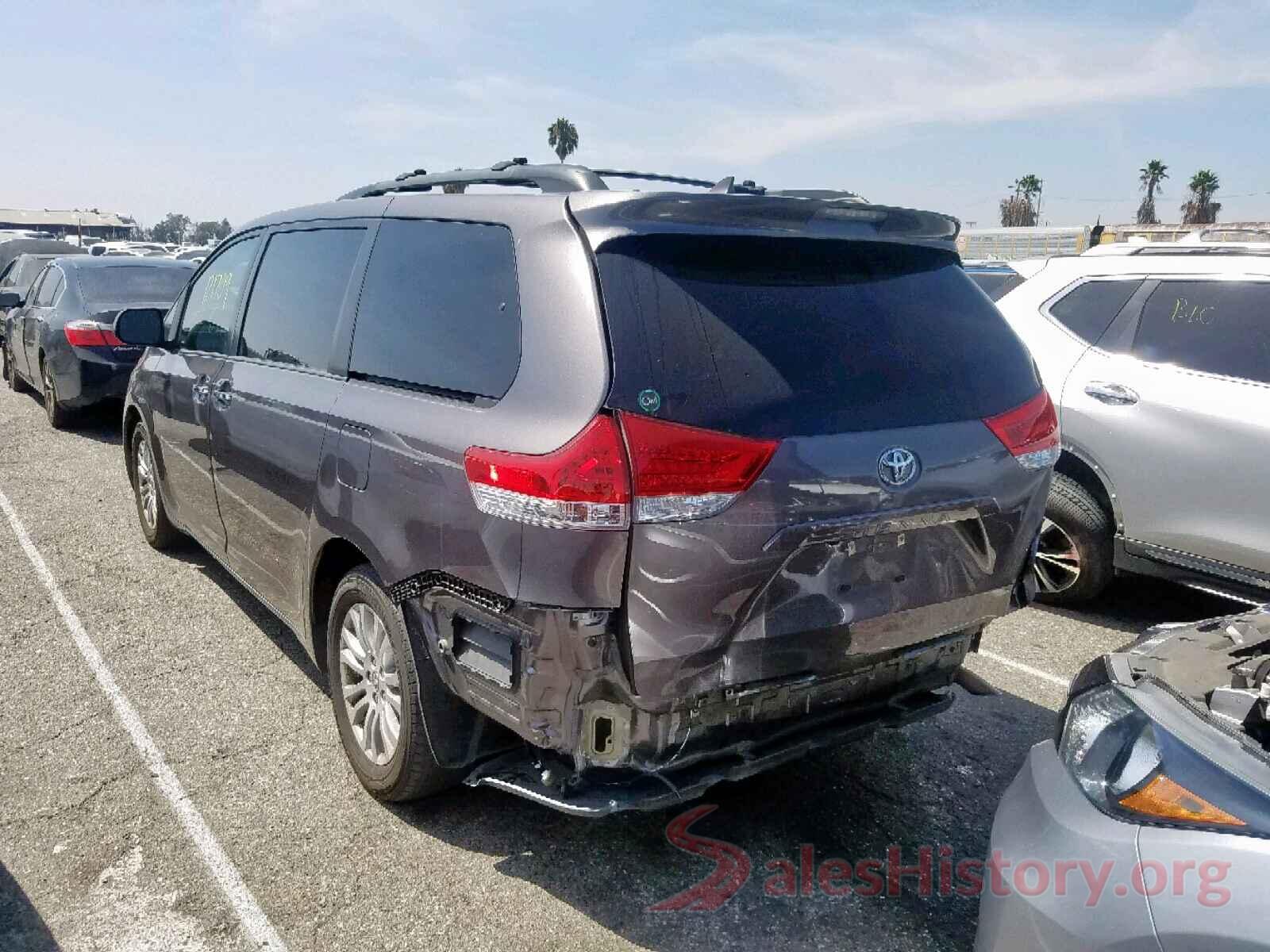 5TDYK3DC5DS382788 2013 TOYOTA SIENNA XLE