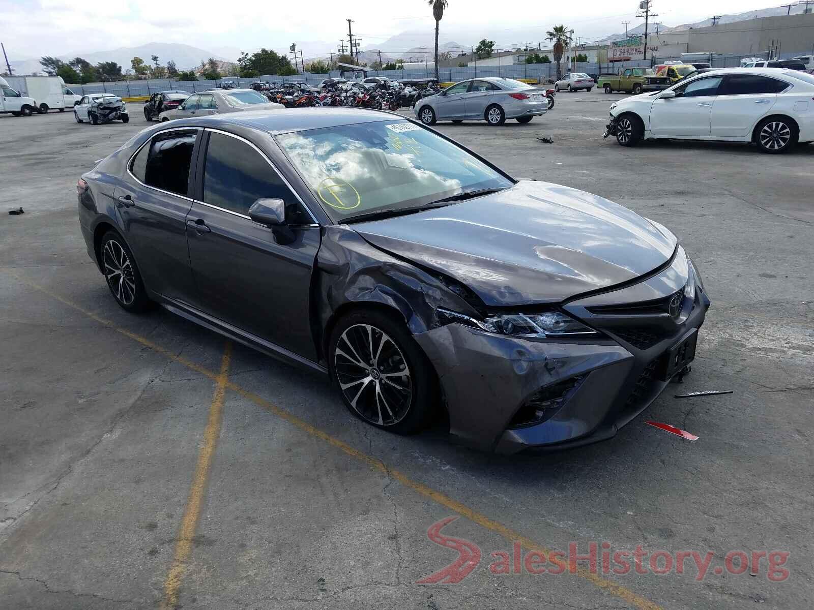 4T1B11HK0KU798072 2019 TOYOTA CAMRY