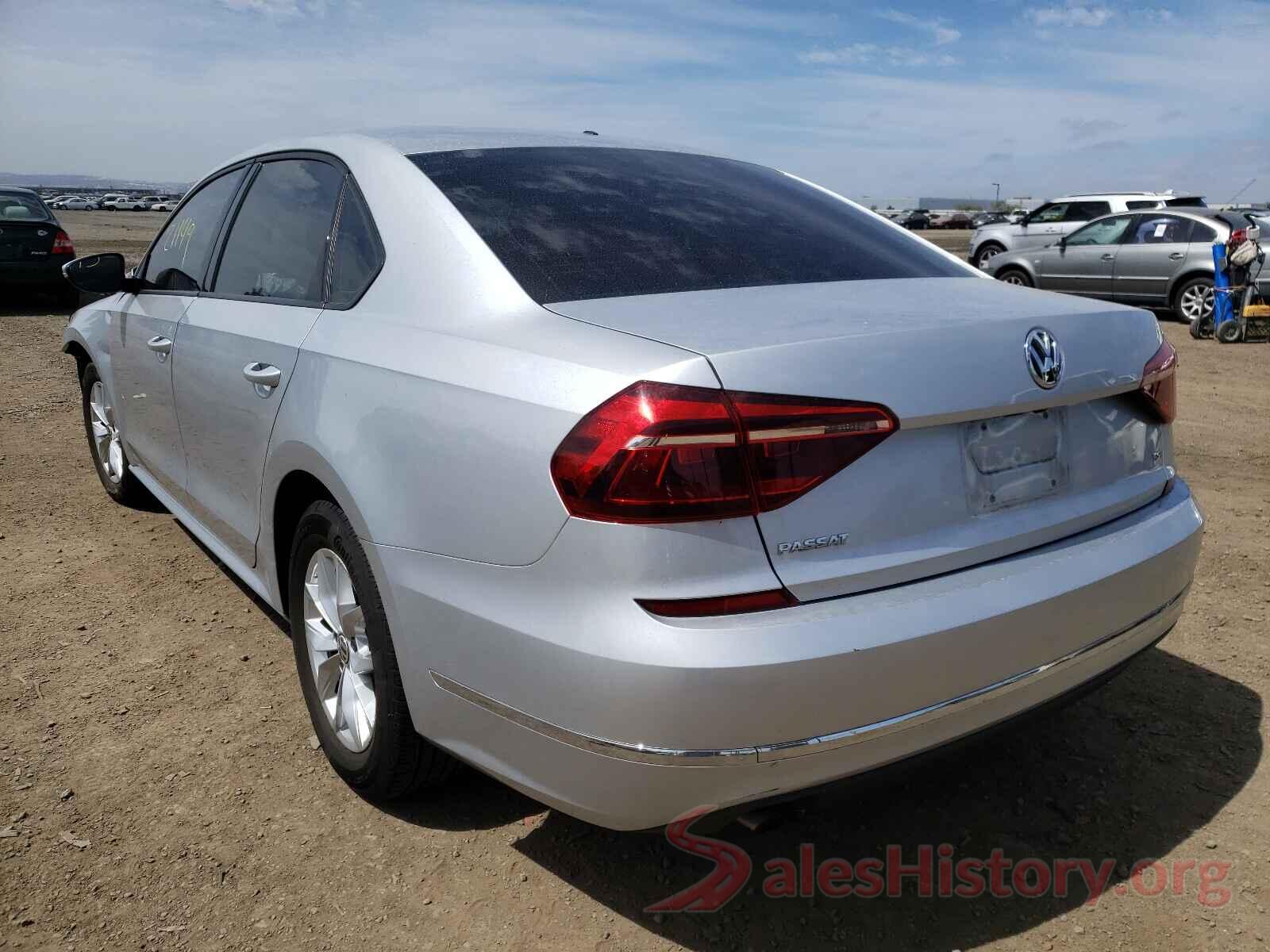 1VWAA7A32JC030598 2018 VOLKSWAGEN PASSAT