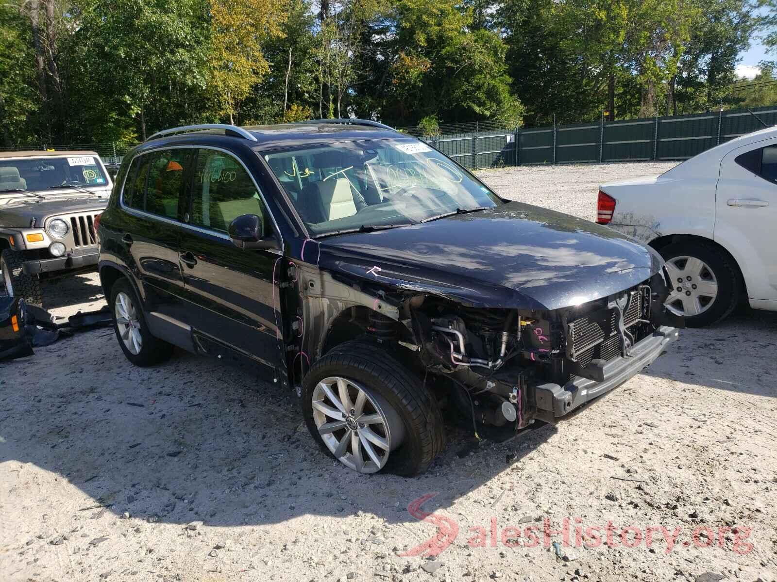 WVGSV7AX3HK025243 2017 VOLKSWAGEN TIGUAN