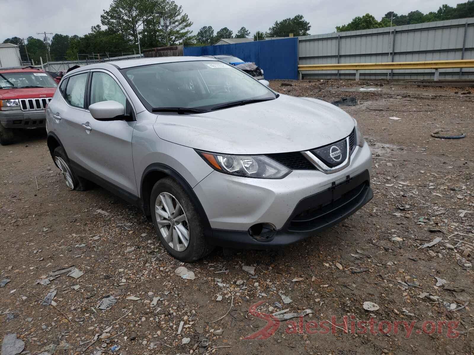 JN1BJ1CPXJW162028 2018 NISSAN ROGUE