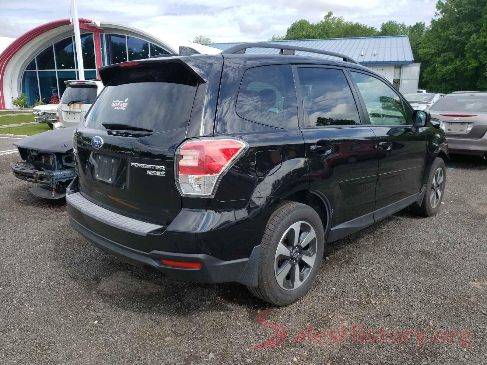 JF2SJAGC6HH468633 2017 SUBARU FORESTER