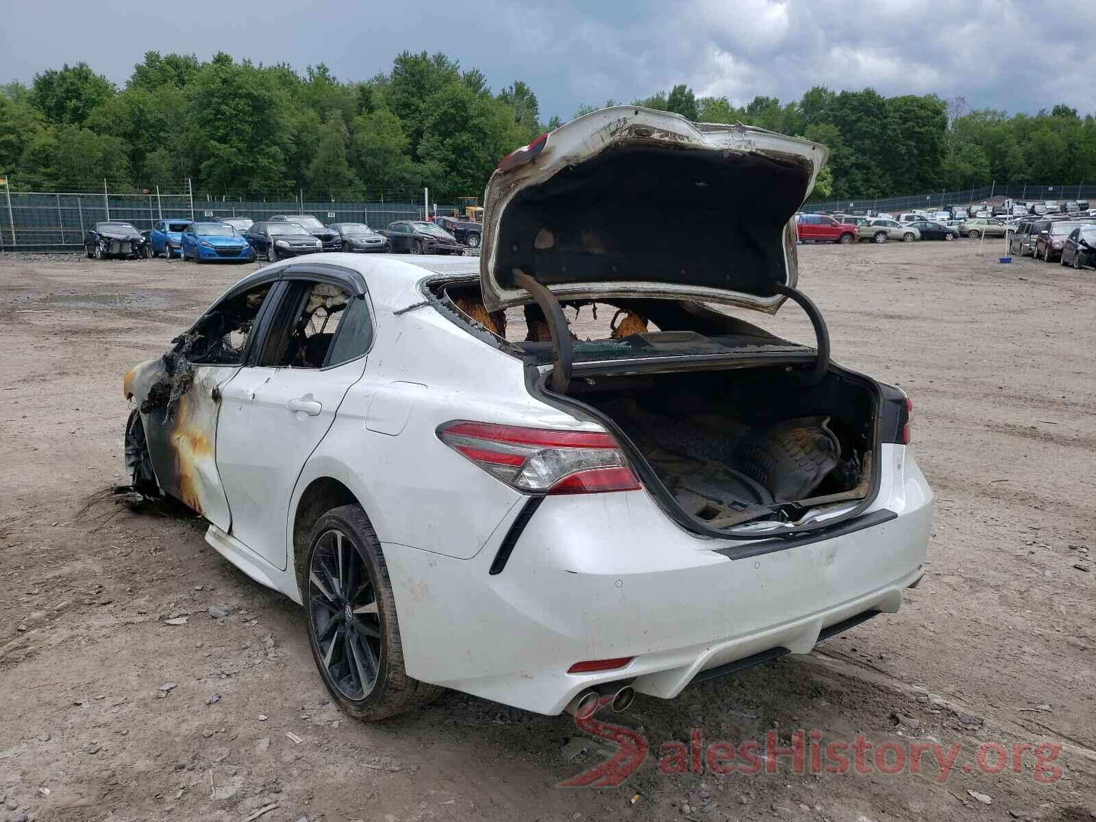 4T1B61HK2JU128300 2018 TOYOTA CAMRY