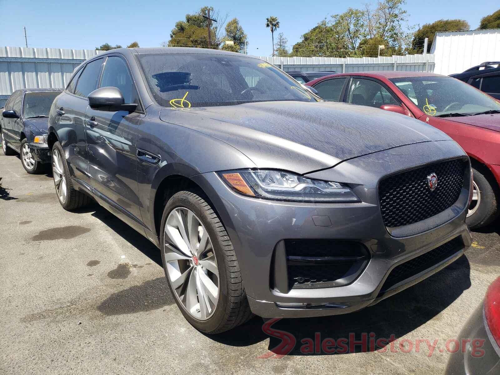 SADCL2BV4HA494074 2017 JAGUAR F-PACE