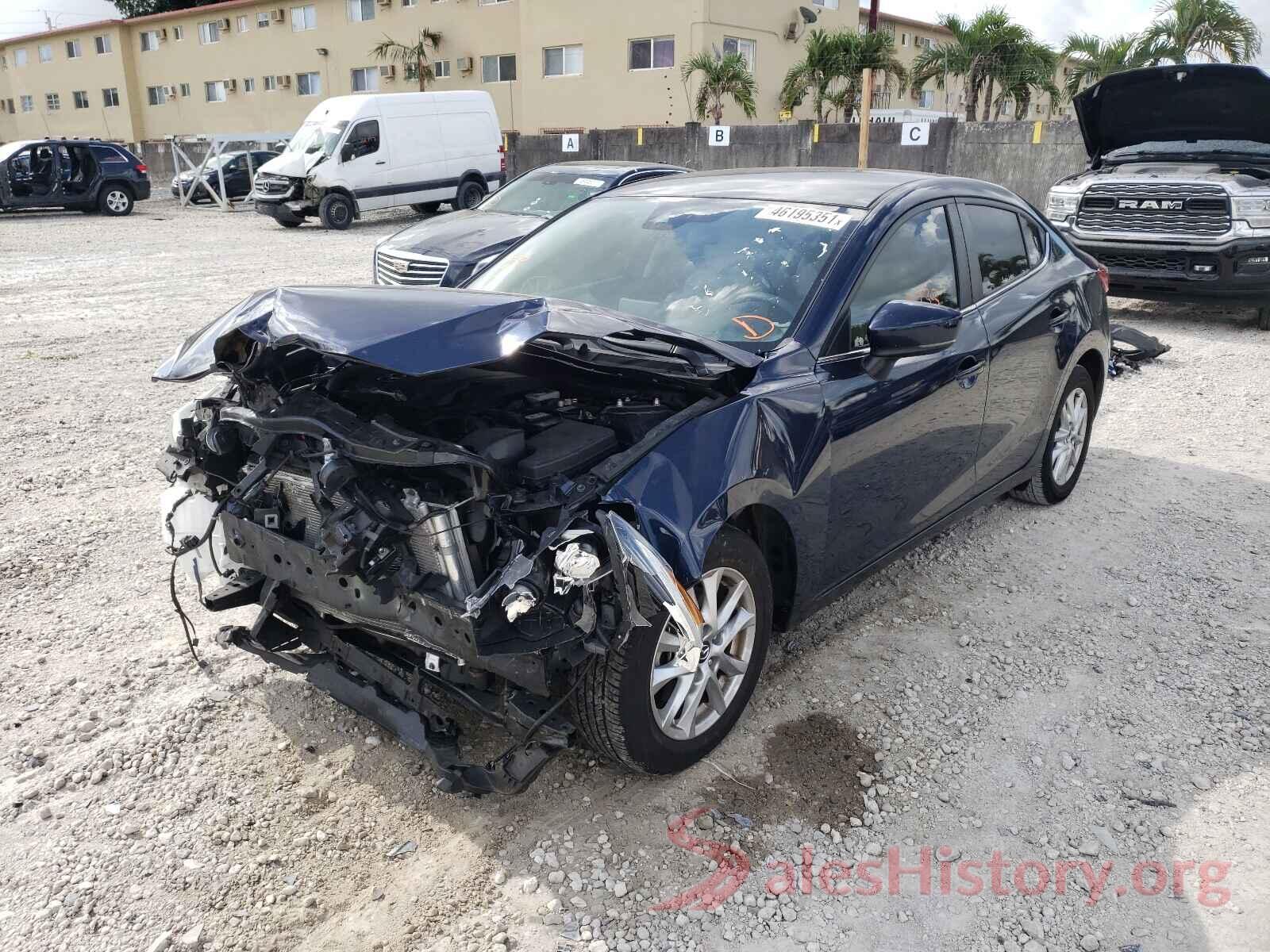 3MZBN1U75JM244746 2018 MAZDA 3