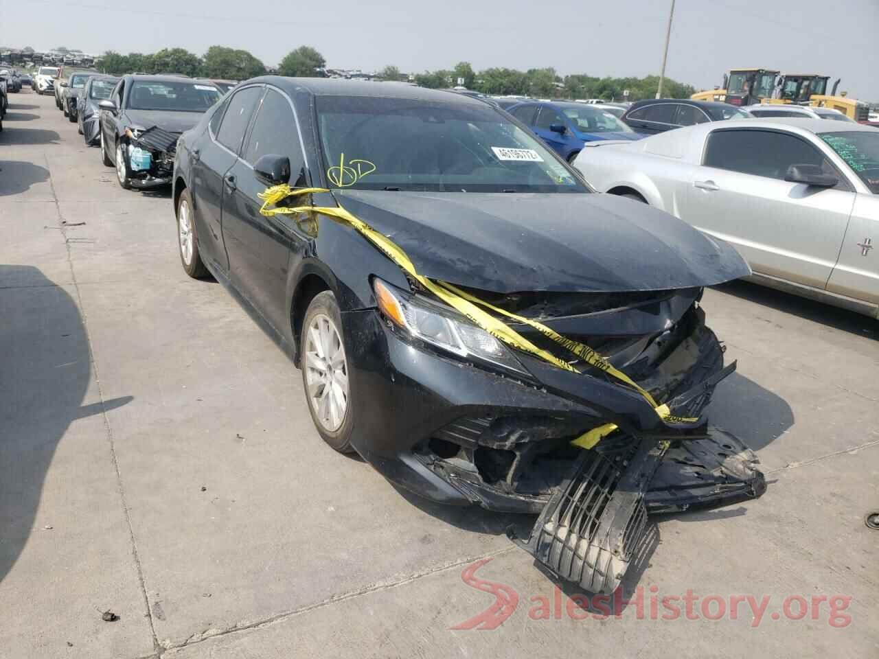 4T1B11HK4JU617974 2018 TOYOTA CAMRY