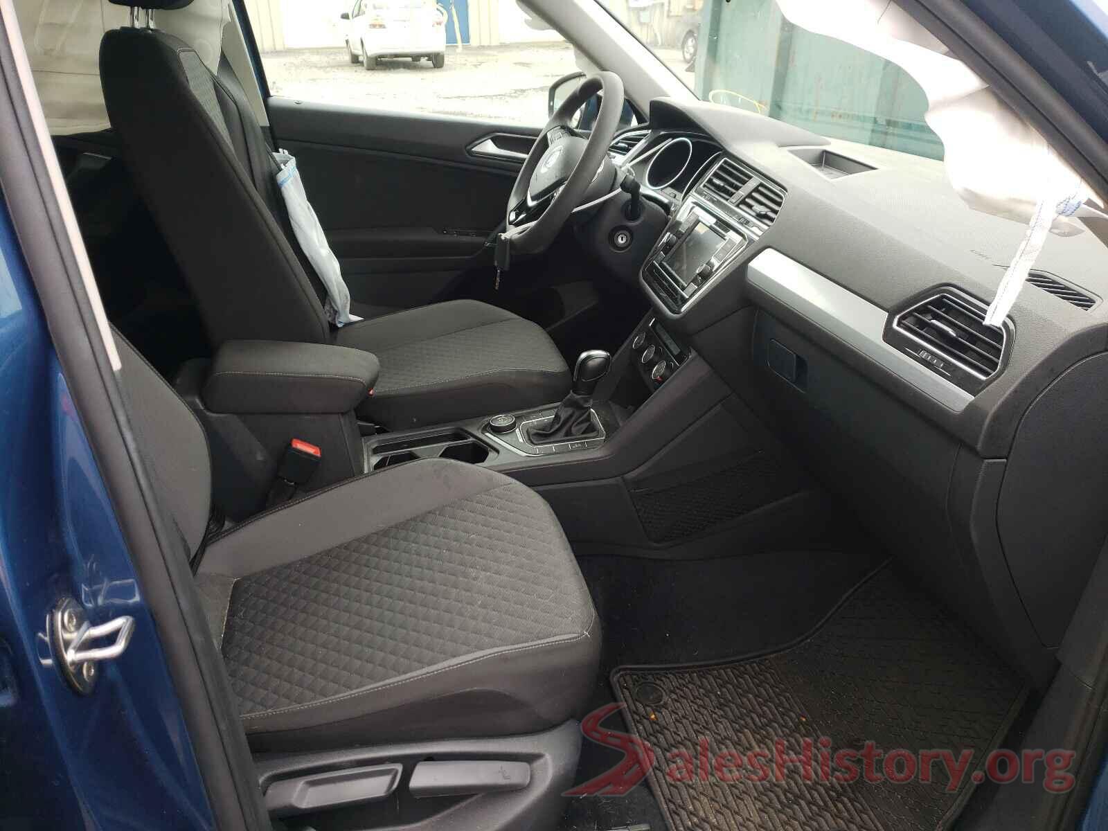 3VV0B7AX0JM059242 2018 VOLKSWAGEN TIGUAN