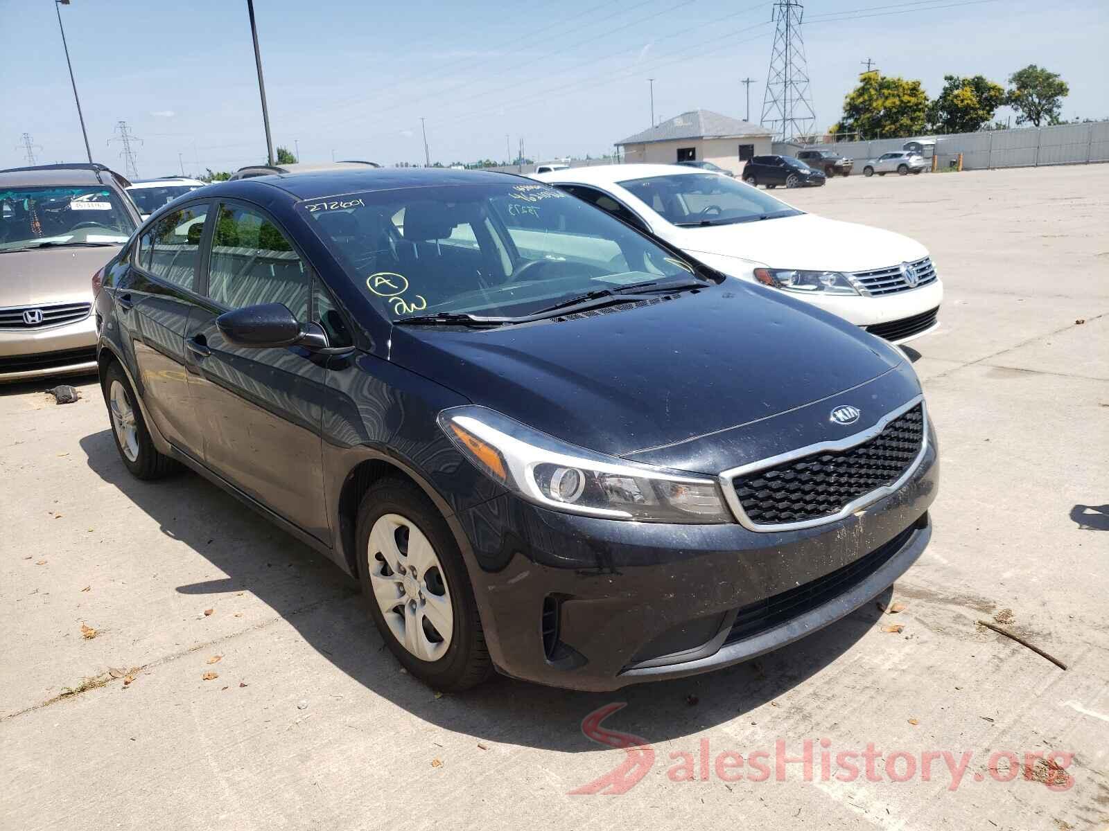 3KPFK4A72JE272601 2018 KIA FORTE