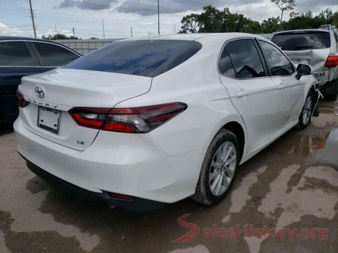 4T1C11AK7NU035615 2022 TOYOTA CAMRY