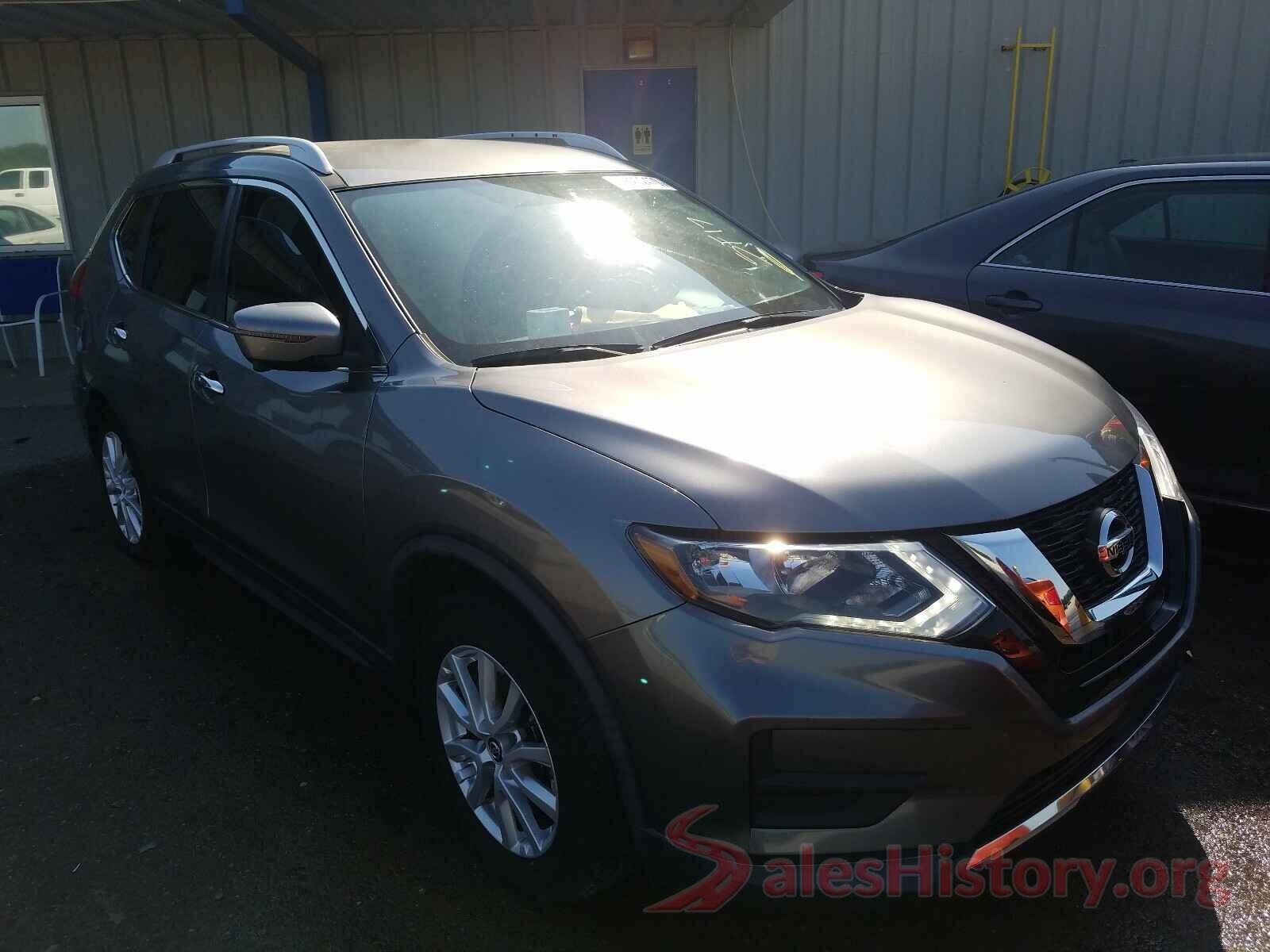 KNMAT2MT1HP521825 2017 NISSAN ROGUE