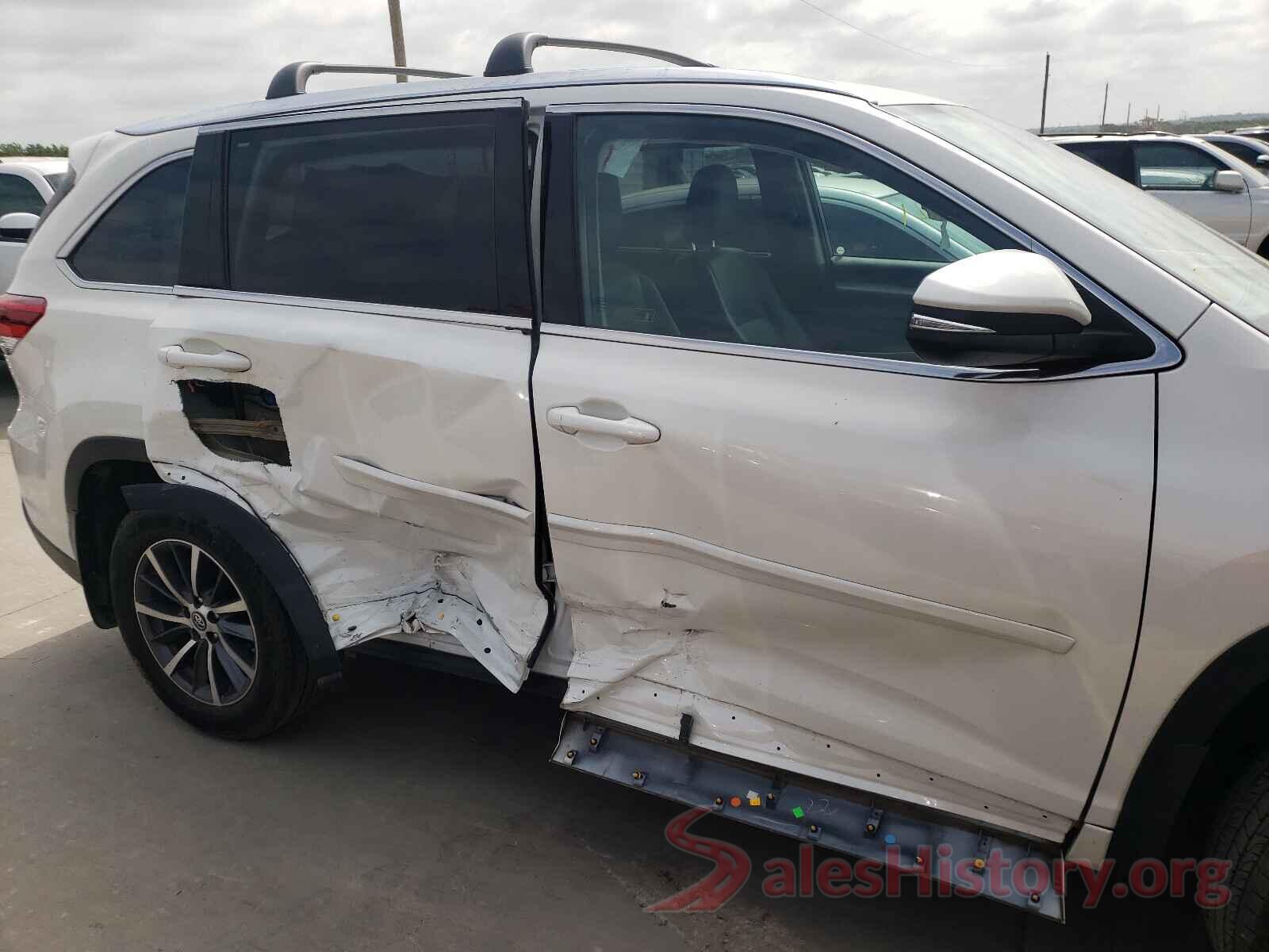 5TDKZRFH1JS545008 2018 TOYOTA HIGHLANDER