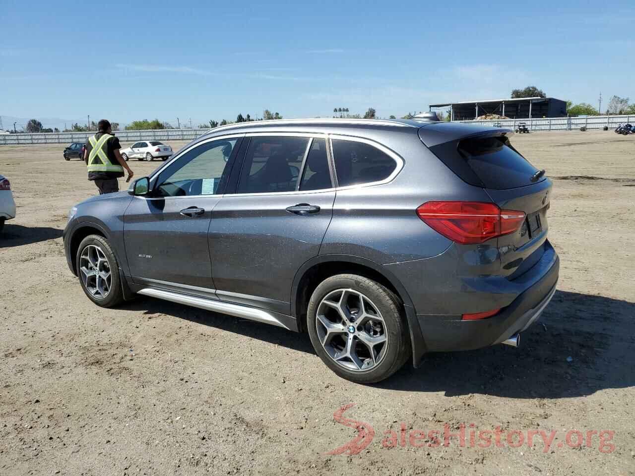 WBXHT3Z34J4A66415 2018 BMW X1