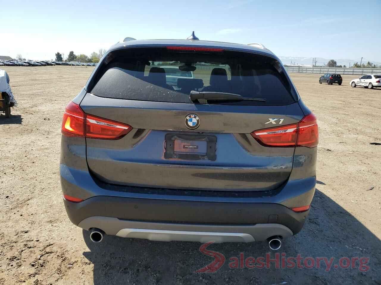 WBXHT3Z34J4A66415 2018 BMW X1