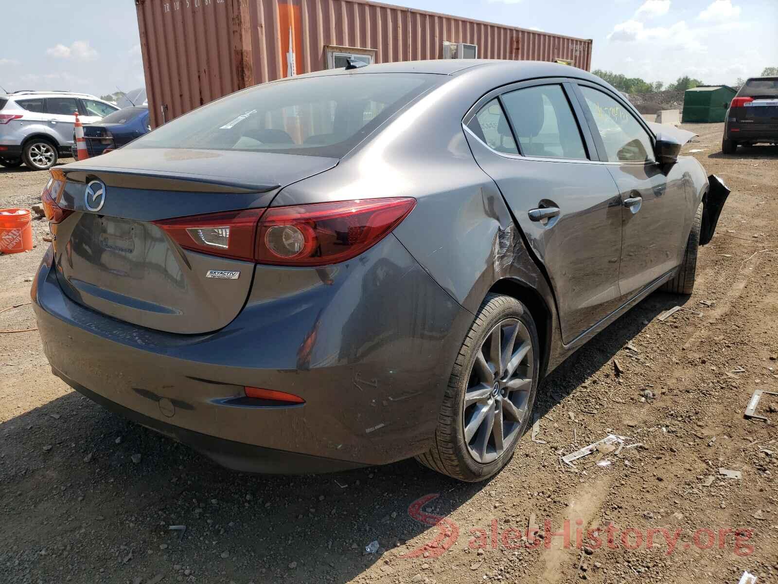 3MZBN1W3XJM264159 2018 MAZDA 3