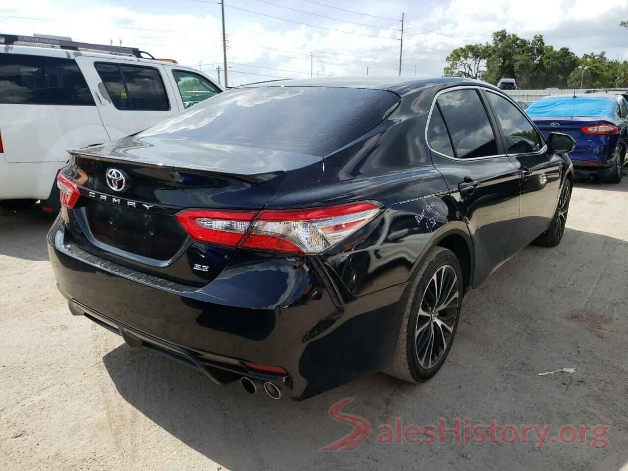 4T1B11HK7JU512779 2018 TOYOTA CAMRY