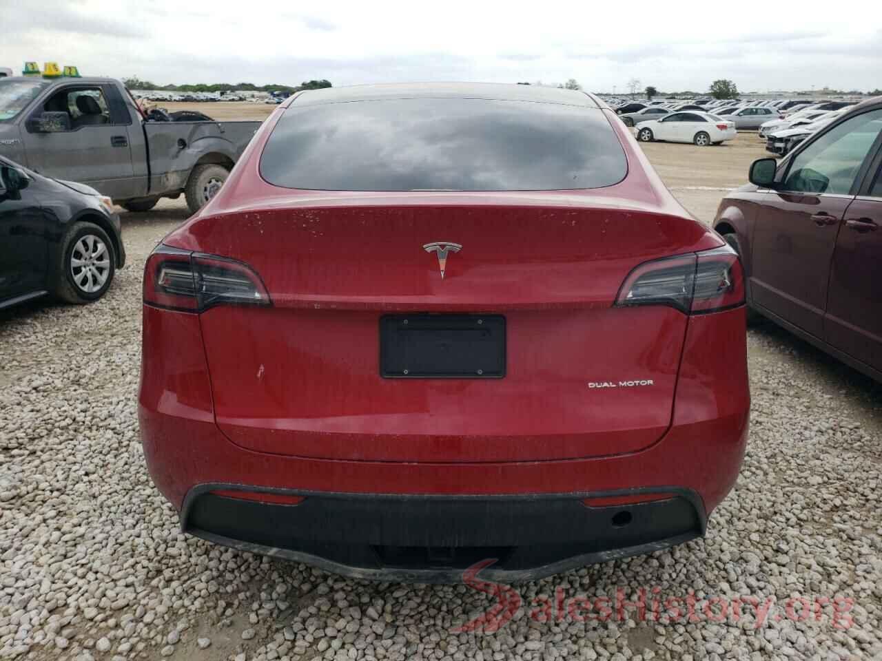 7SAYGAEE6NF575028 2022 TESLA MODEL Y