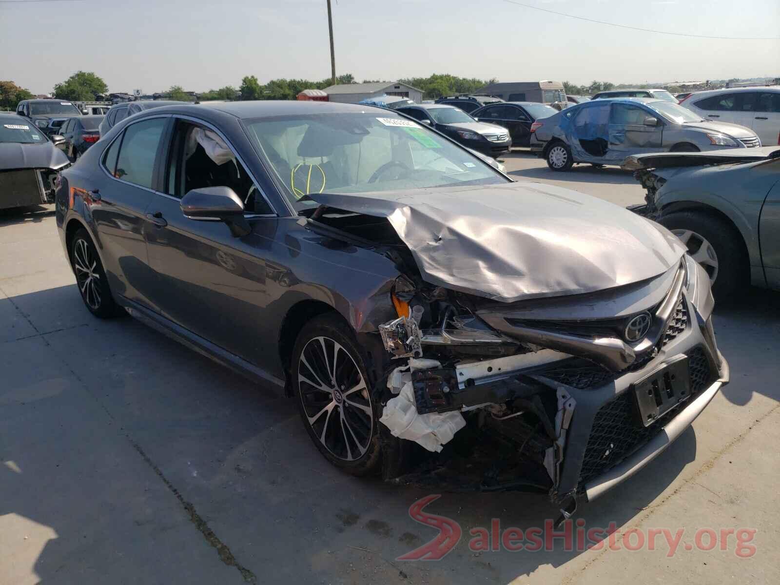 4T1B11HK2KU682758 2019 TOYOTA CAMRY