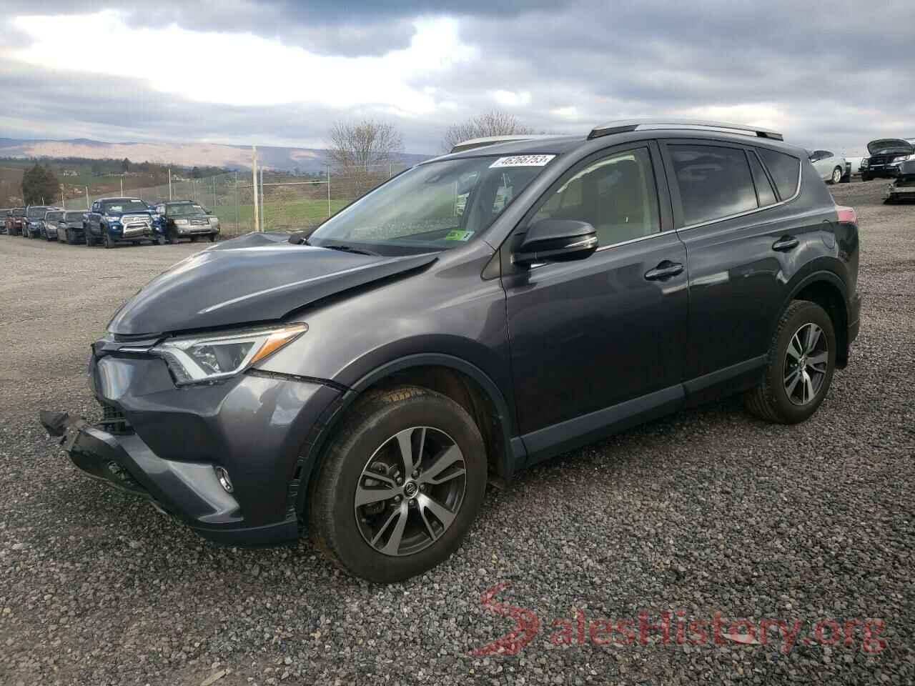 JTMRFREVXJJ749303 2018 TOYOTA RAV4