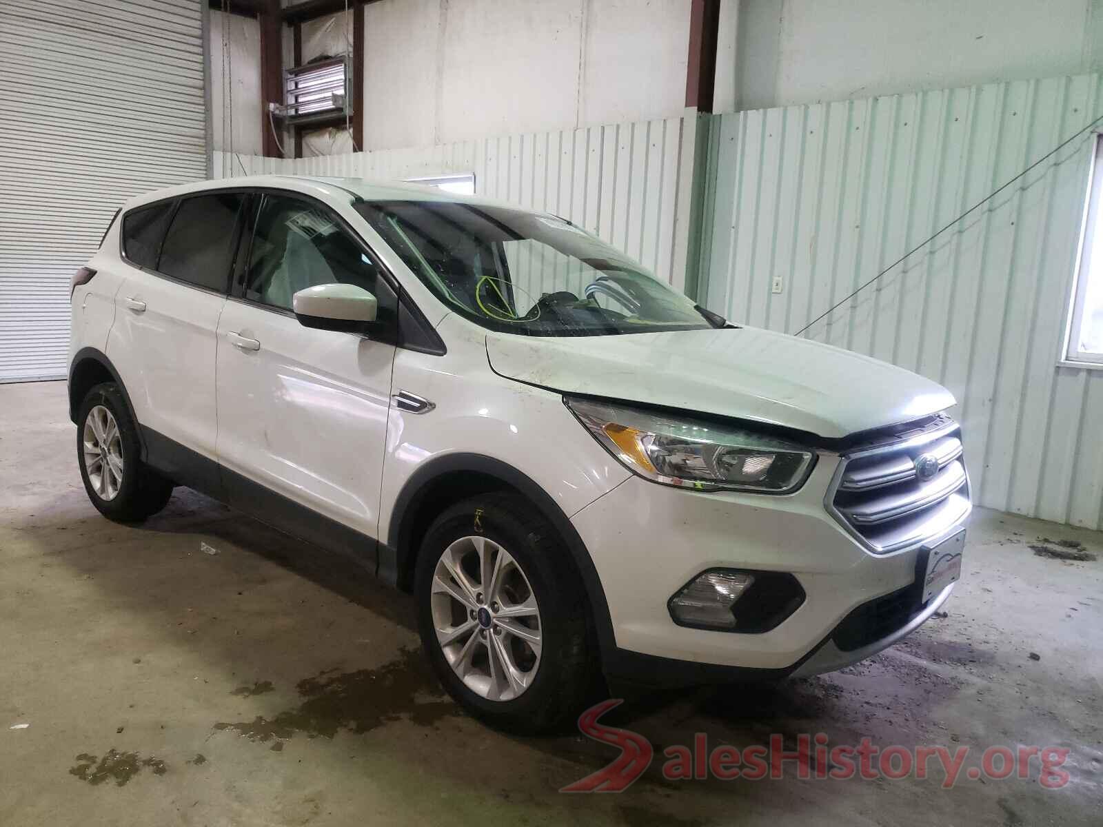 1FMCU0GD8HUE39229 2017 FORD ESCAPE