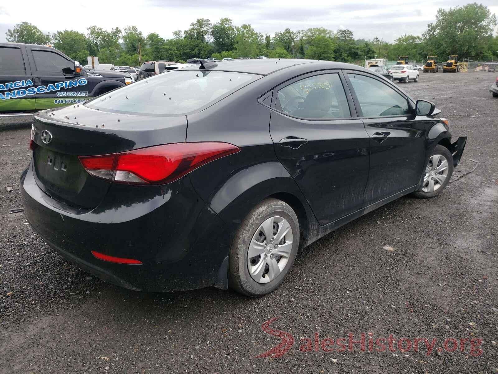 5NPDH4AE8GH771816 2016 HYUNDAI ELANTRA