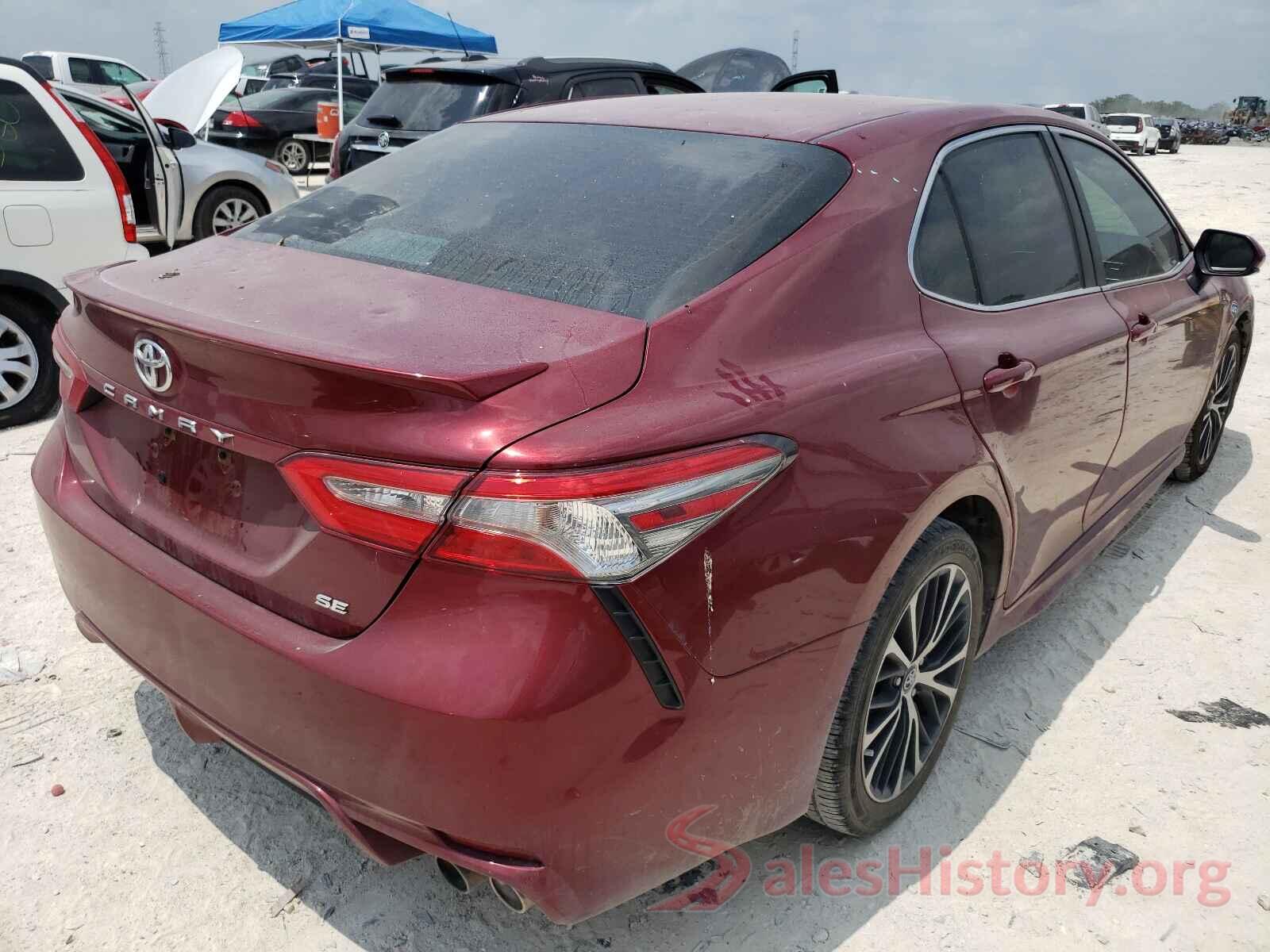 4T1B11HK4JU509886 2018 TOYOTA CAMRY