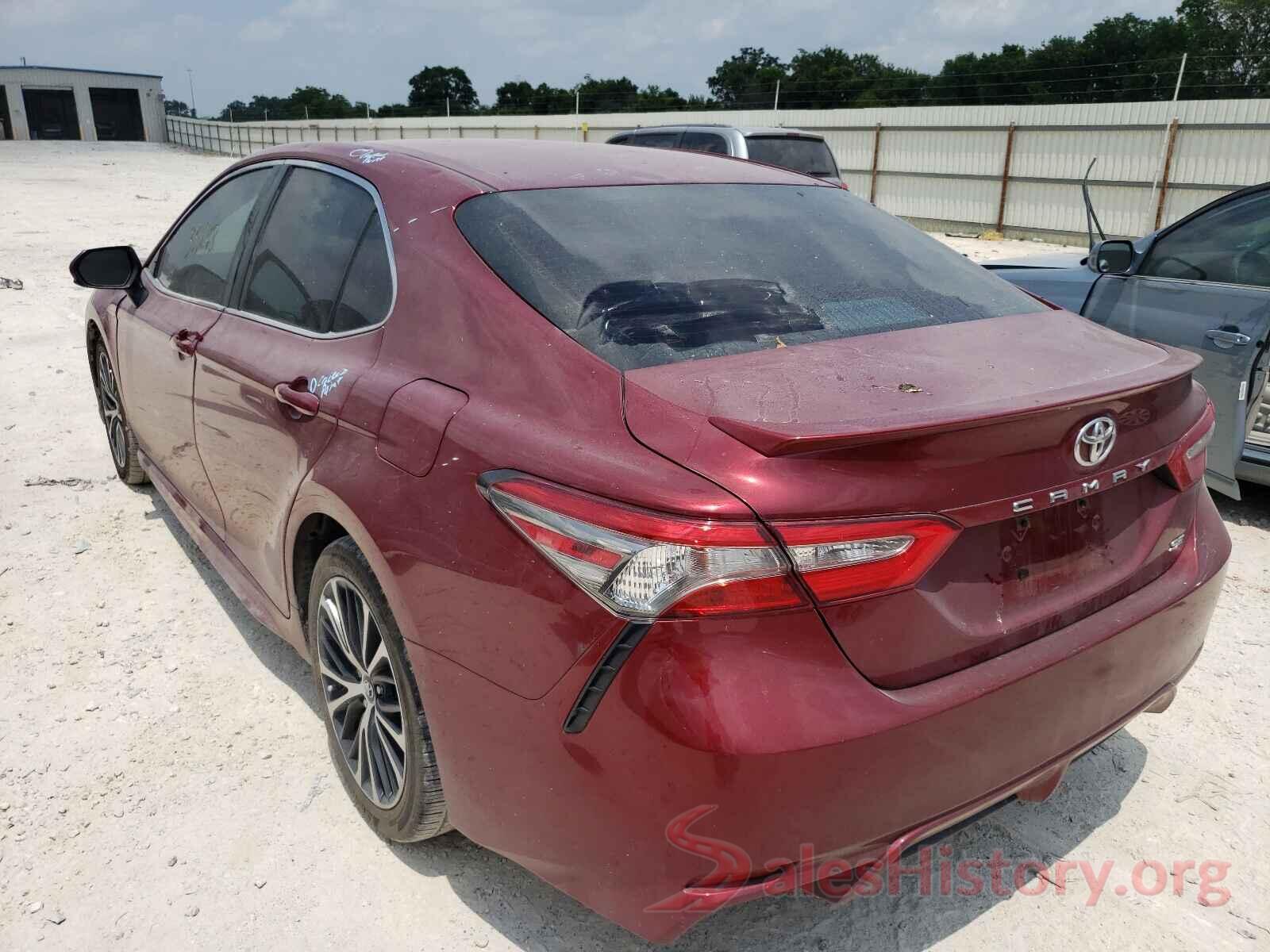 4T1B11HK4JU509886 2018 TOYOTA CAMRY