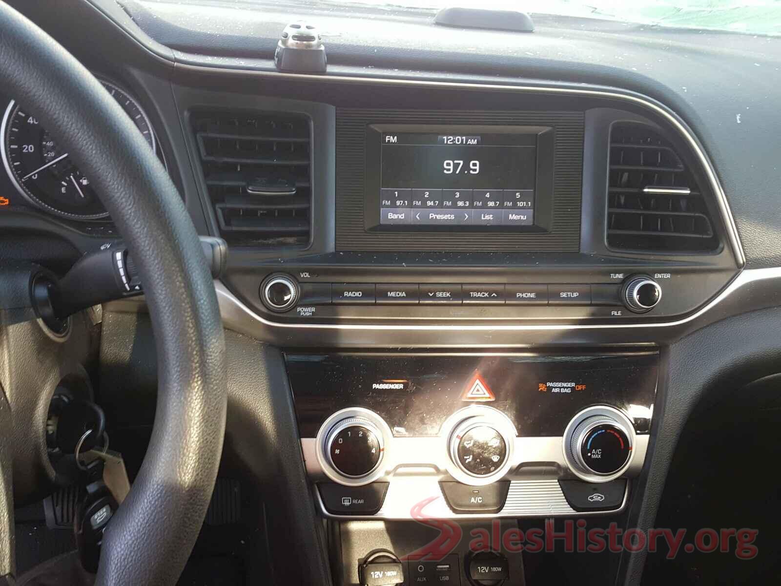 5NPD74LF5KH472009 2019 HYUNDAI ELANTRA