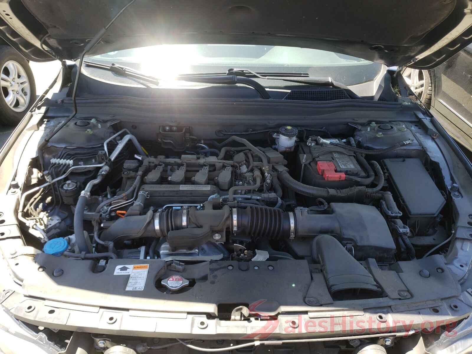 1HGCV1F3XJA132413 2018 HONDA ACCORD