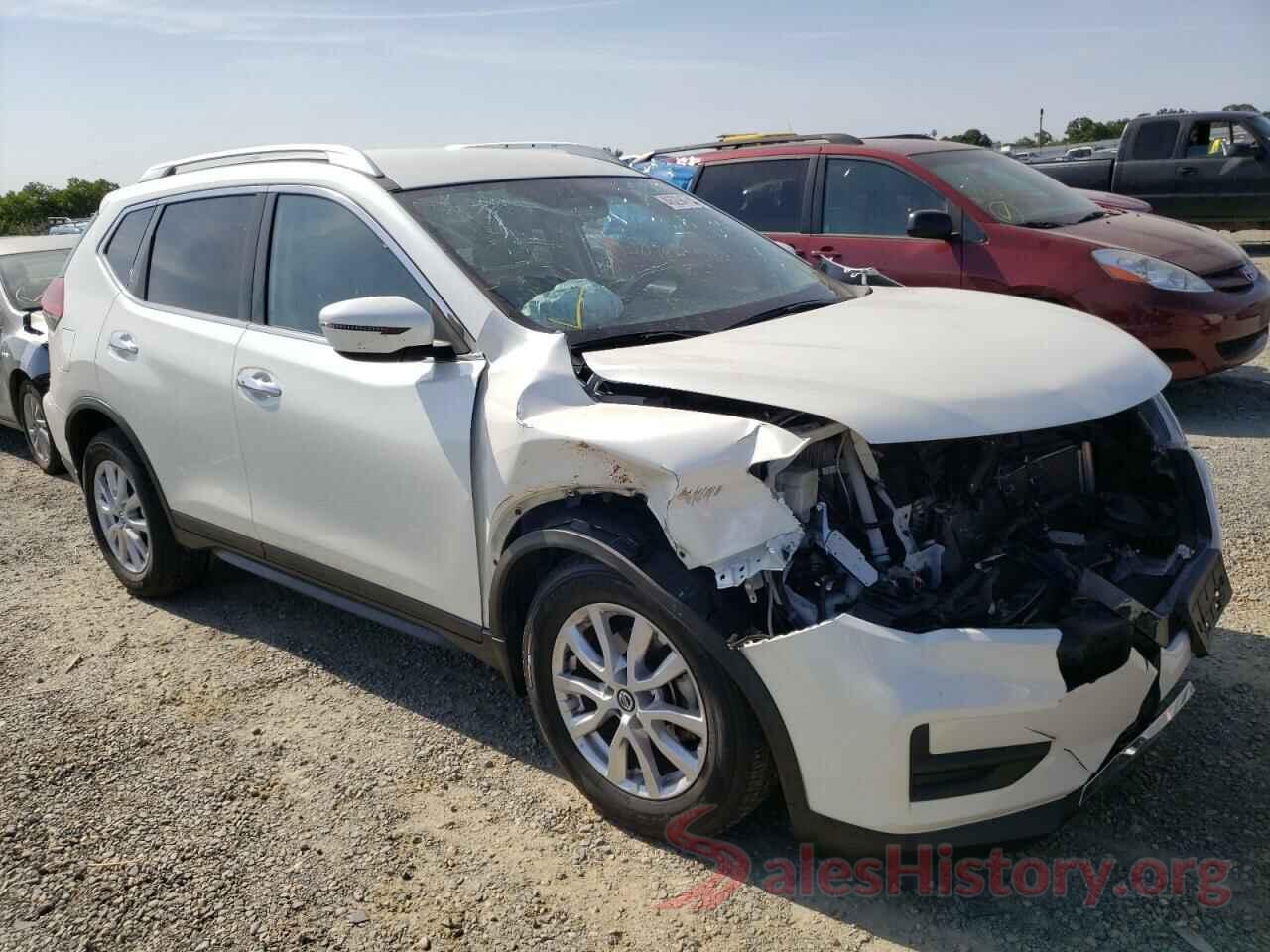 KNMAT2MT7JP618761 2018 NISSAN ROGUE