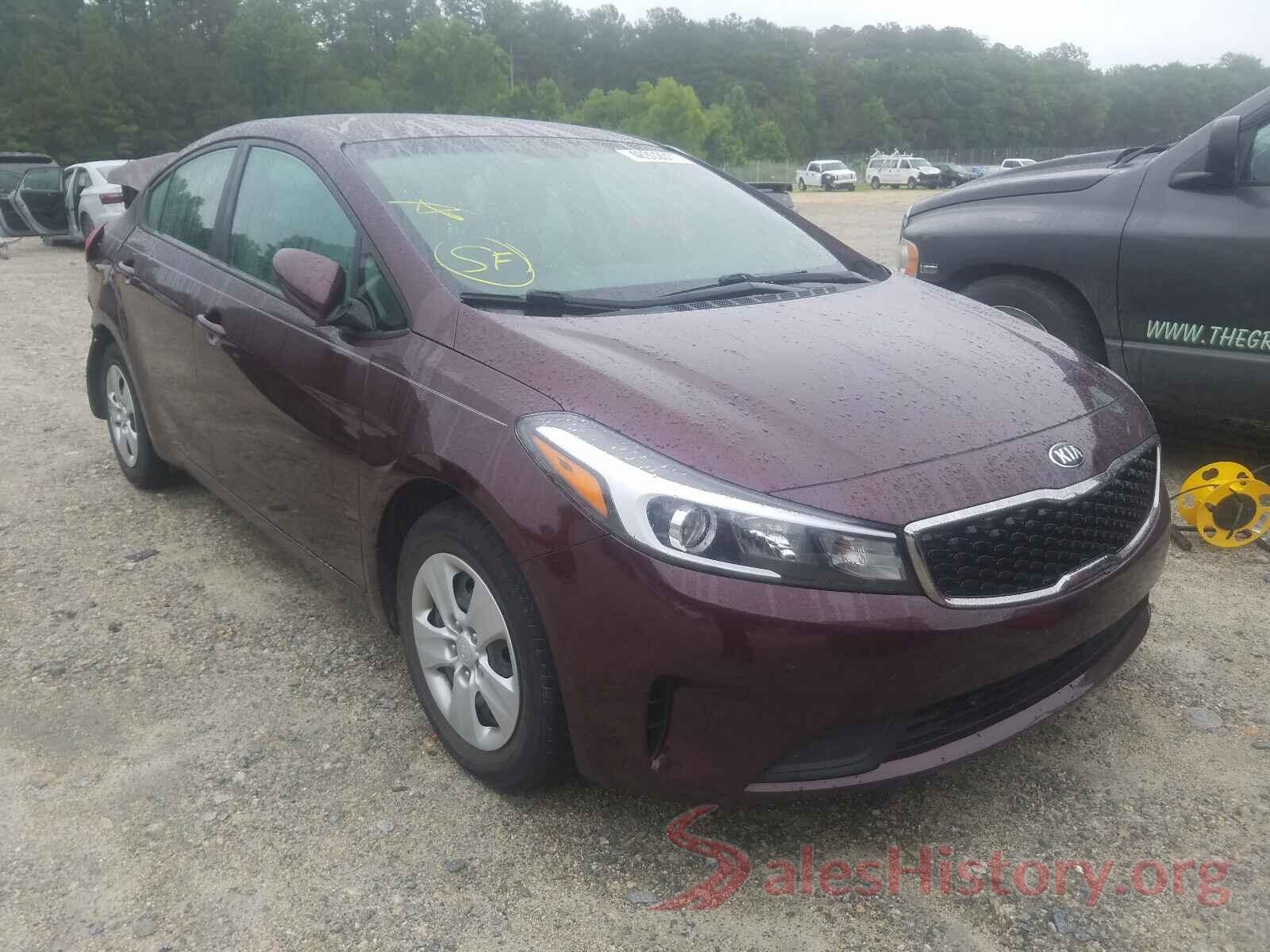 3KPFK4A78JE266723 2018 KIA FORTE