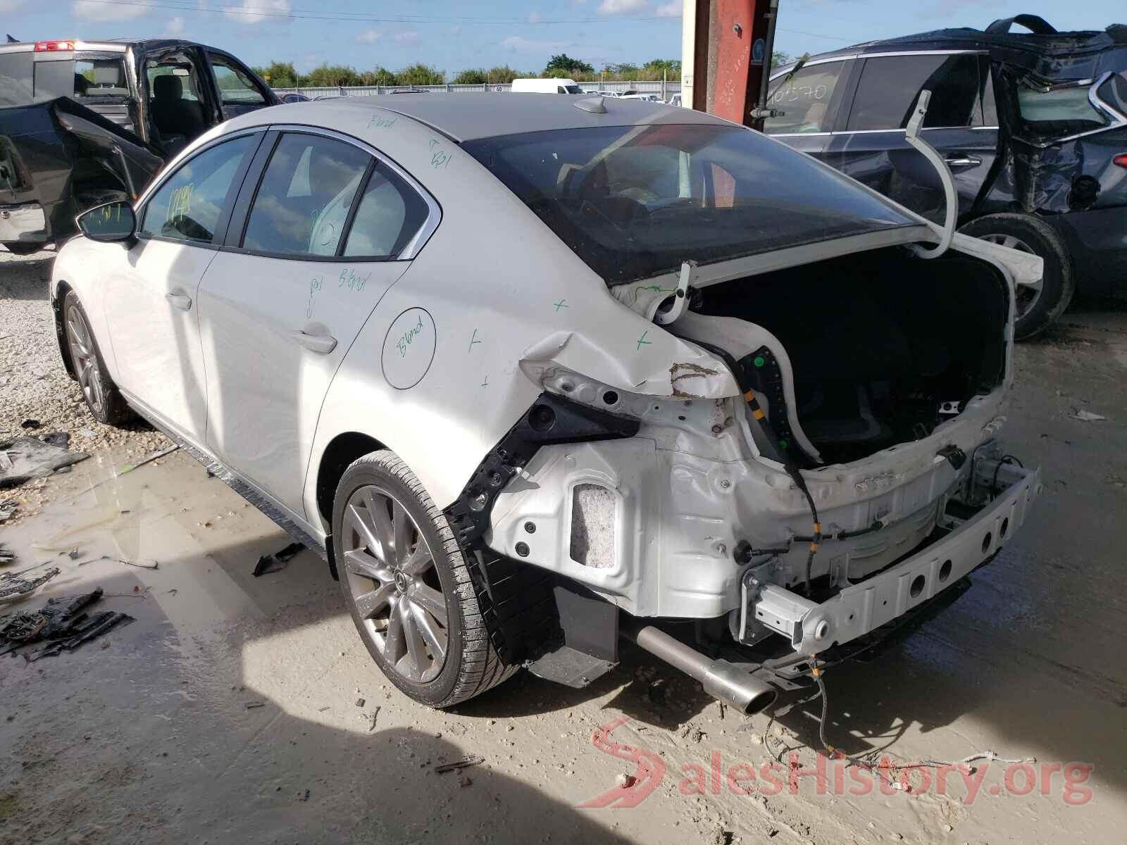 JM1BPBDM5K1115056 2019 MAZDA 3