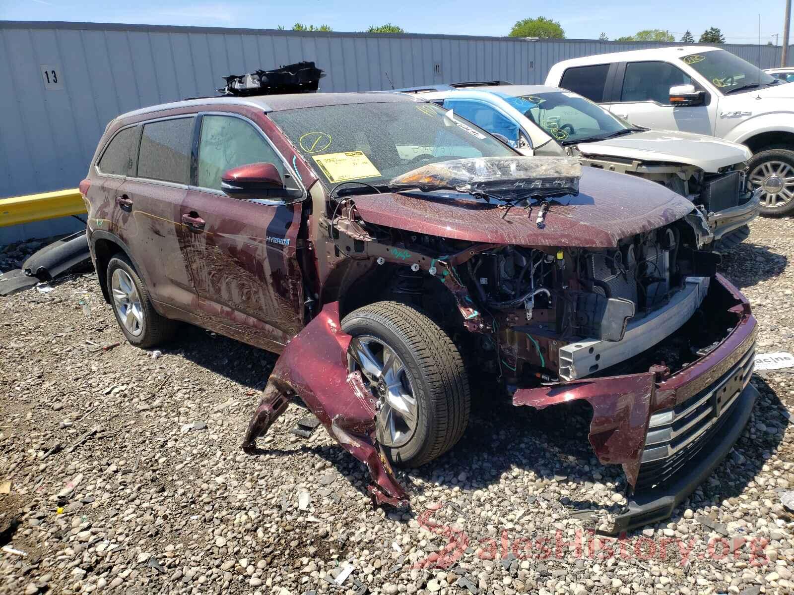 5TDDGRFH1KS077927 2019 TOYOTA HIGHLANDER