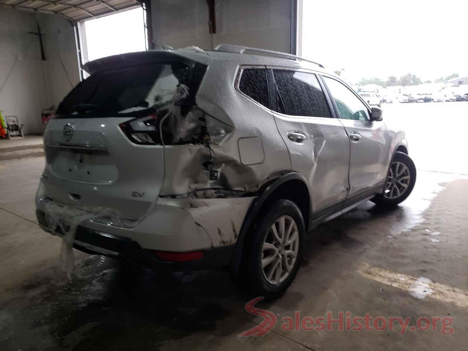 KNMAT2MT5JP558379 2018 NISSAN ROGUE