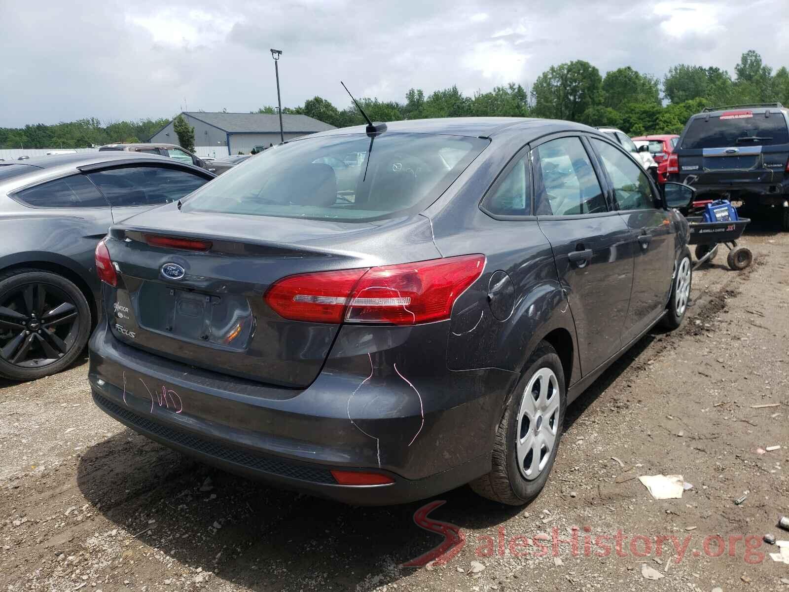 1FADP3E25JL215839 2018 FORD FOCUS