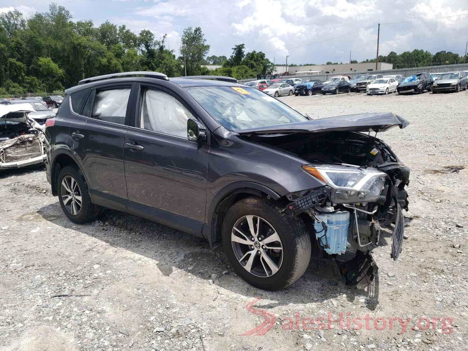 JTMRFREV6JJ720056 2018 TOYOTA RAV4