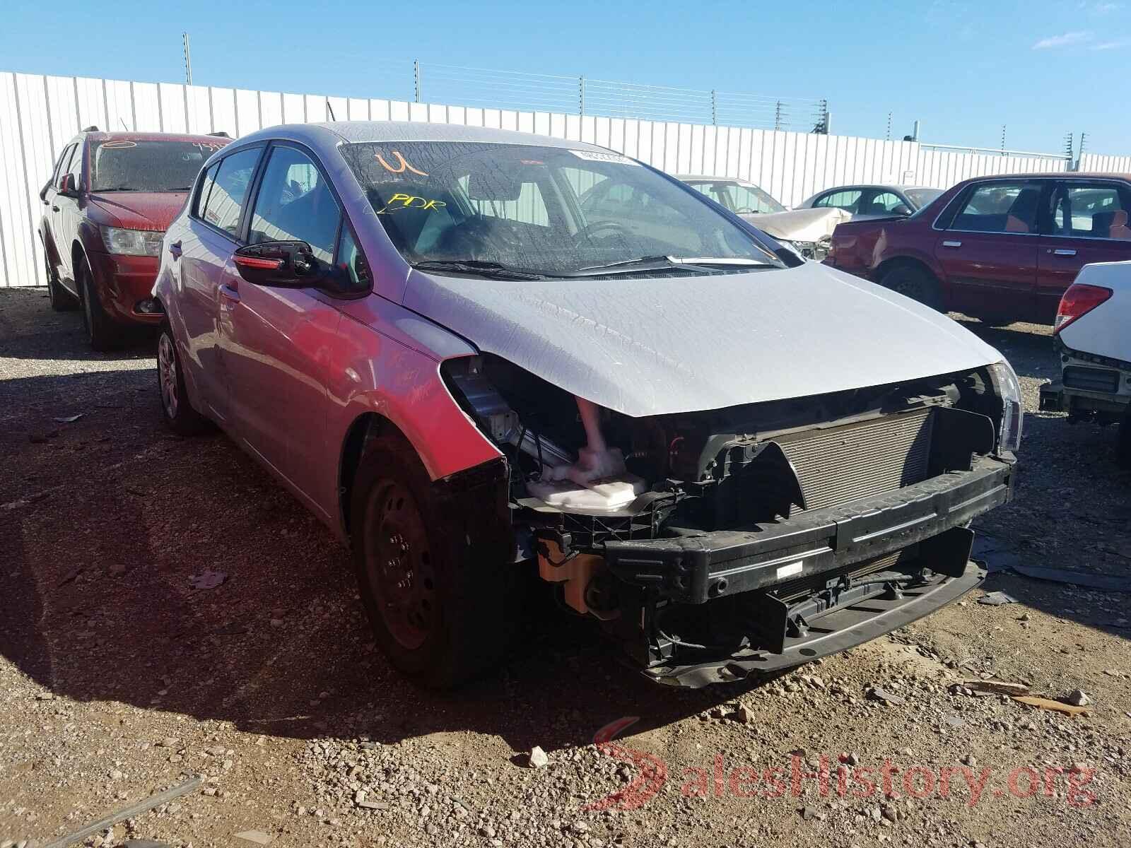 KNAFK5A87H5706349 2017 KIA FORTE