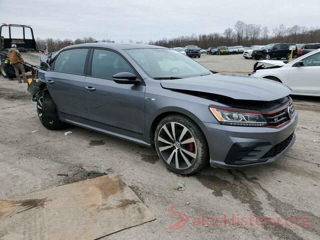 1VWJM7A39JC026569 2018 VOLKSWAGEN PASSAT