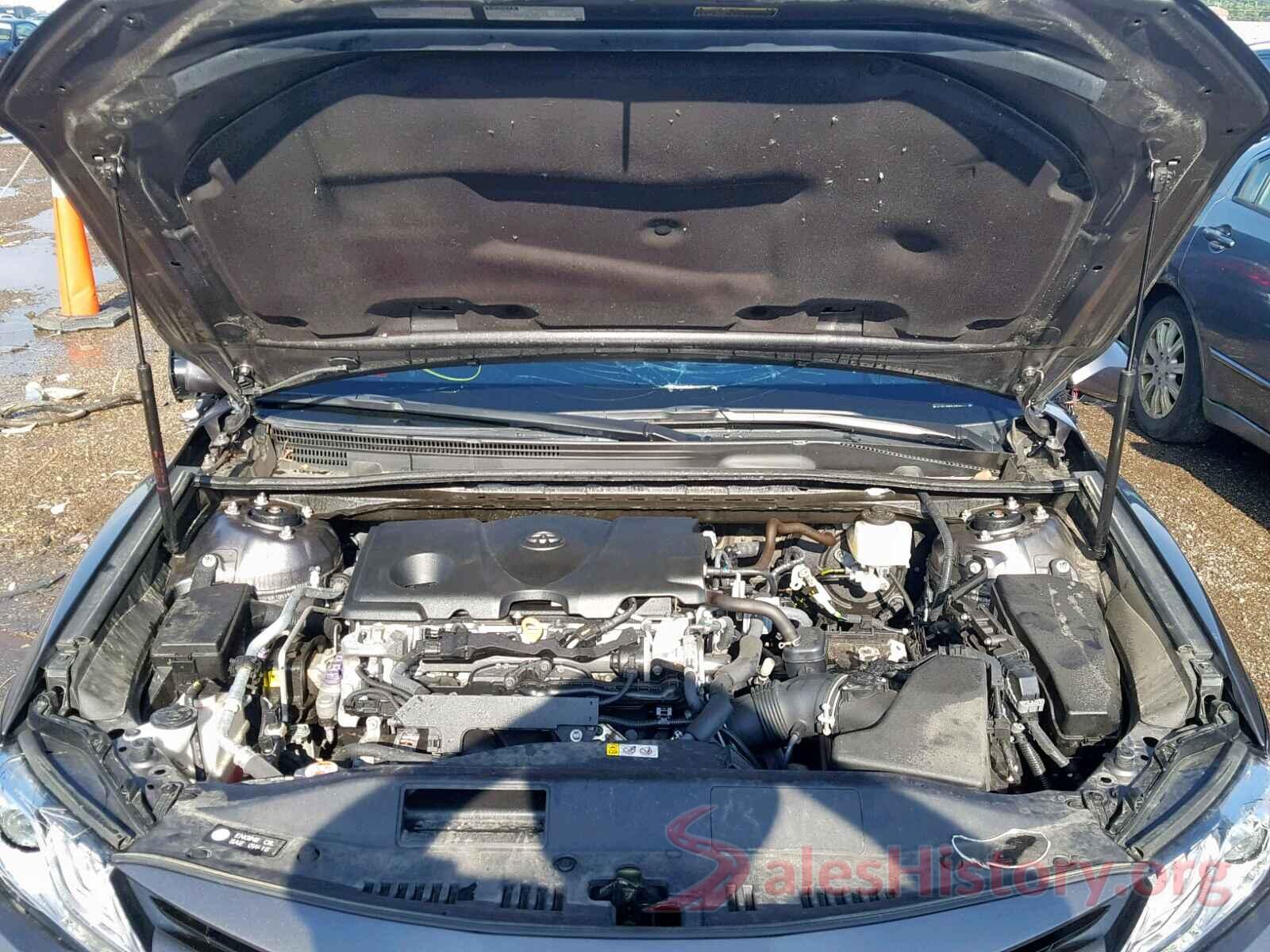 4T1B11HK9JU039273 2018 TOYOTA CAMRY