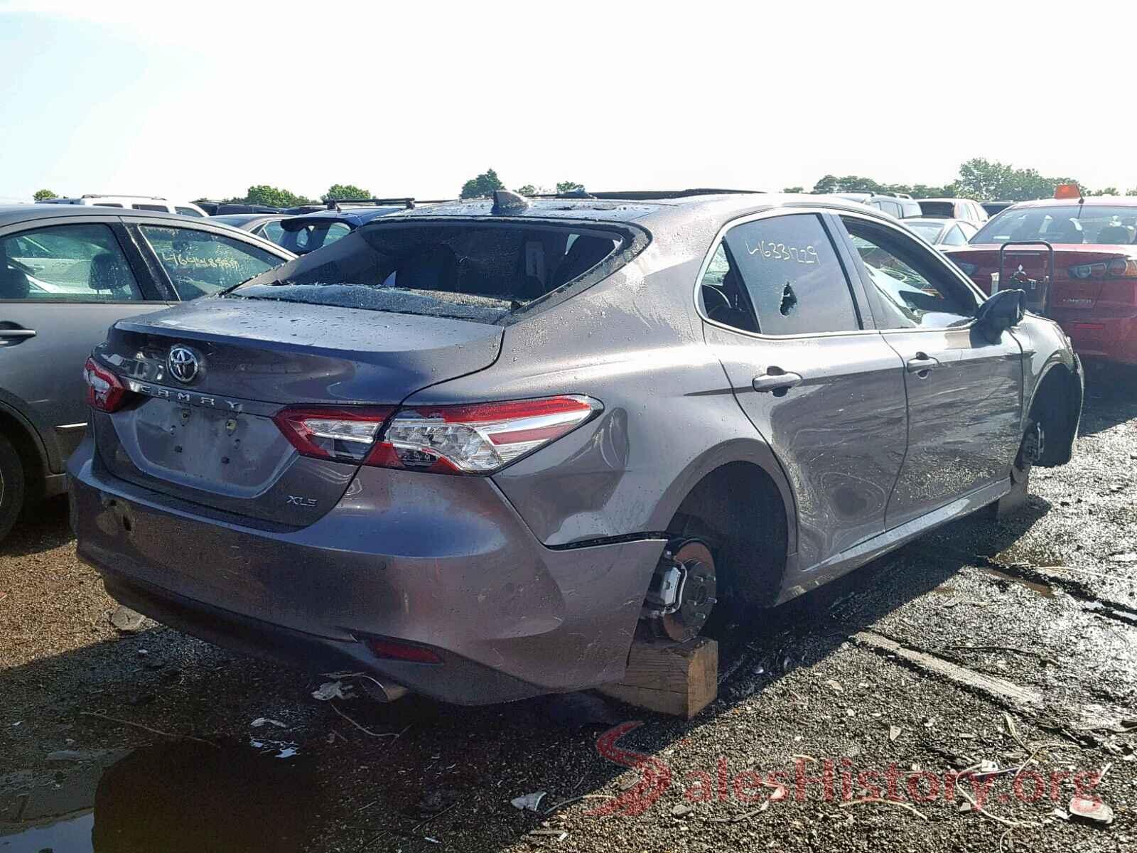 4T1B11HK9JU039273 2018 TOYOTA CAMRY