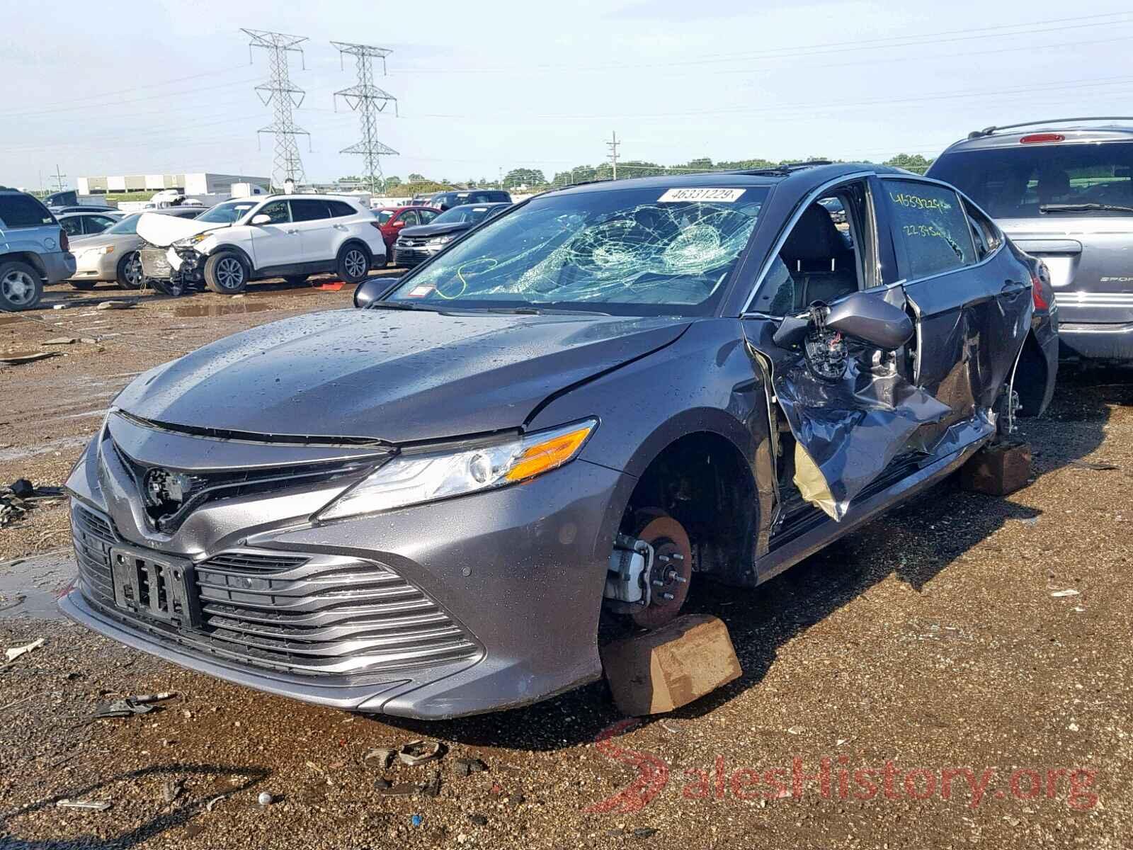 4T1B11HK9JU039273 2018 TOYOTA CAMRY