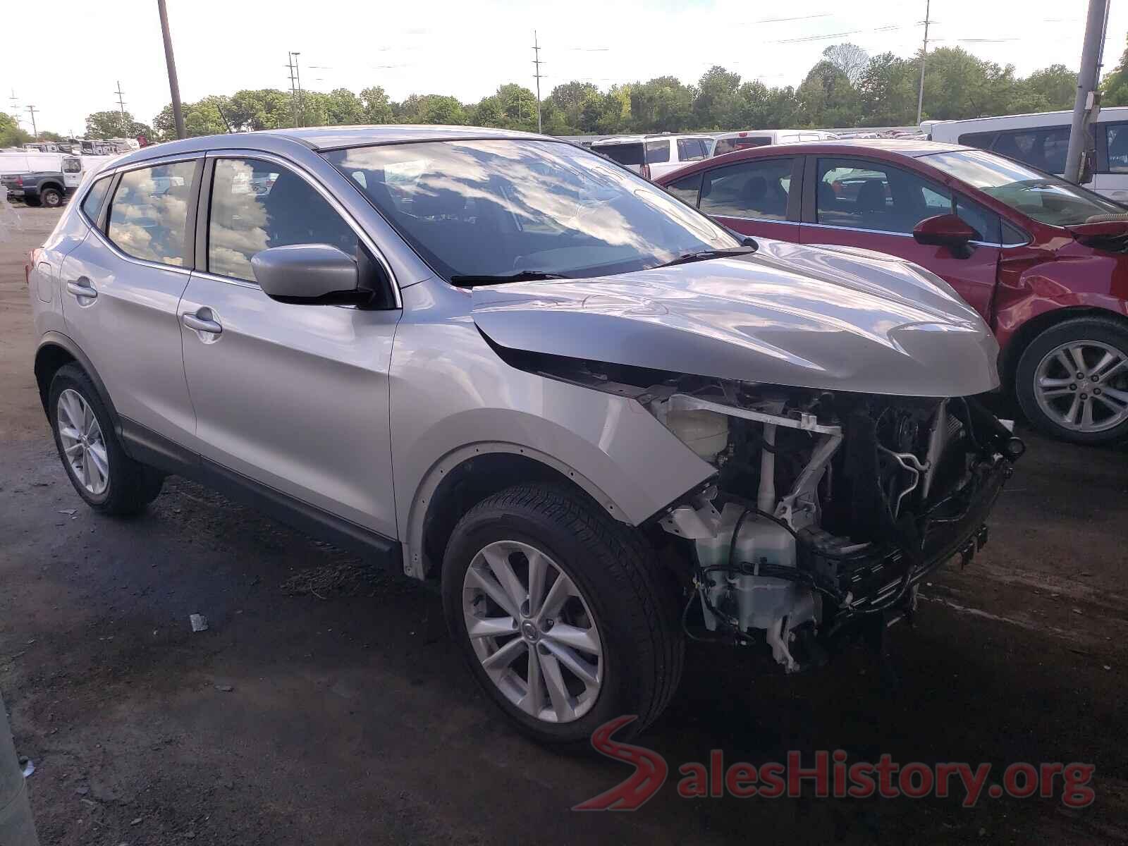 JN1BJ1CP8HW016995 2017 NISSAN ROGUE