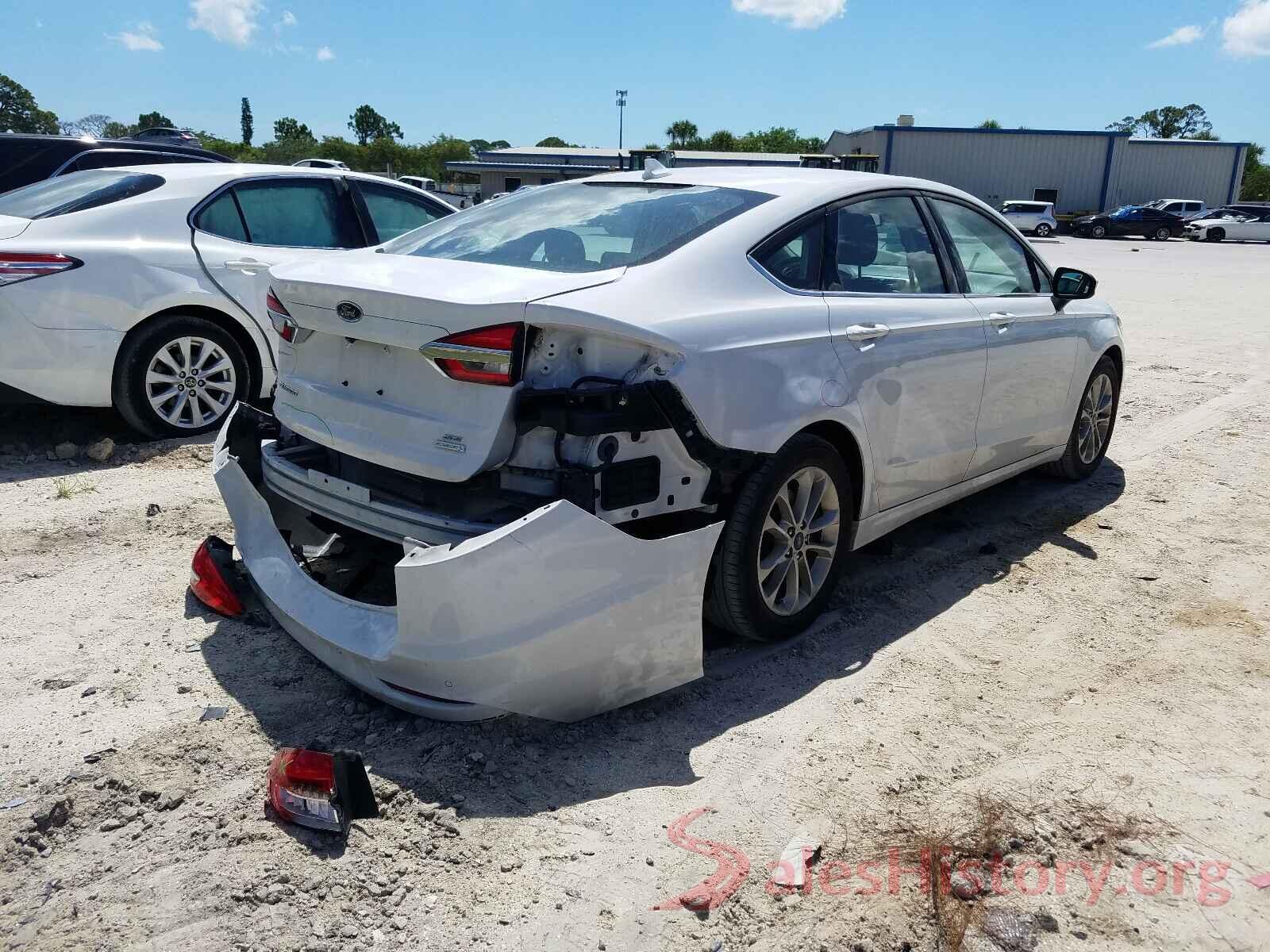 3FA6P0HD5KR183658 2019 FORD FUSION